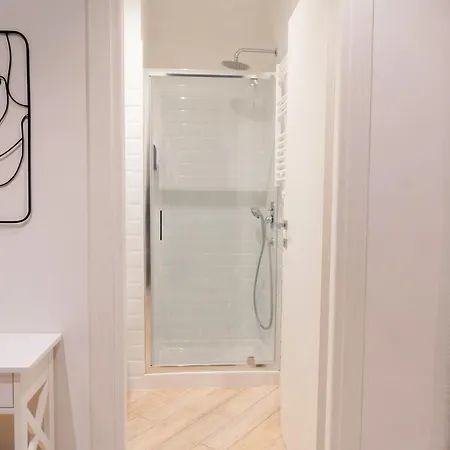 Thelma House - Lovely Near Tiburtina Station Appartement *