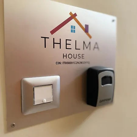 Thelma House - Lovely Near Tiburtina Station Appartement *
