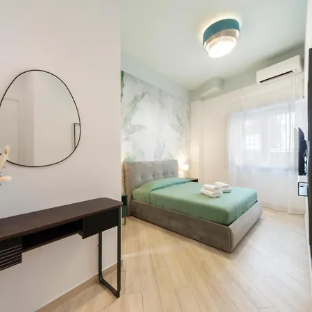 Thelma House - Lovely Near Tiburtina Station Appartement *